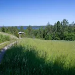 Metsaesydaen Huonemajoitus * Puumala