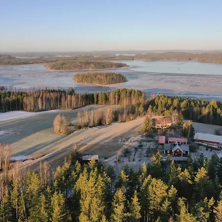 Metsäsydän Huonemajoitus