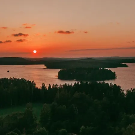 Metsaesydaen Huonemajoitus Lantställe *