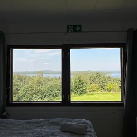 Metsaesydaen Huonemajoitus Lantställe